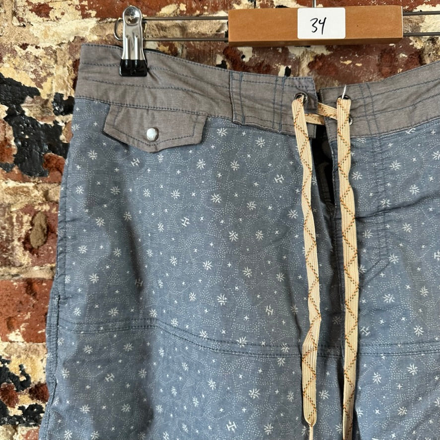 Howler Board Shorts Mens 34
