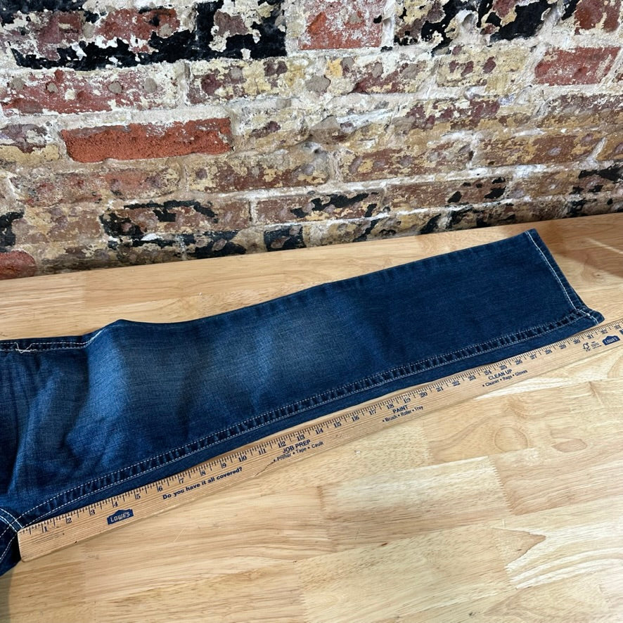 Ariat Womens 26 Straight Jeans