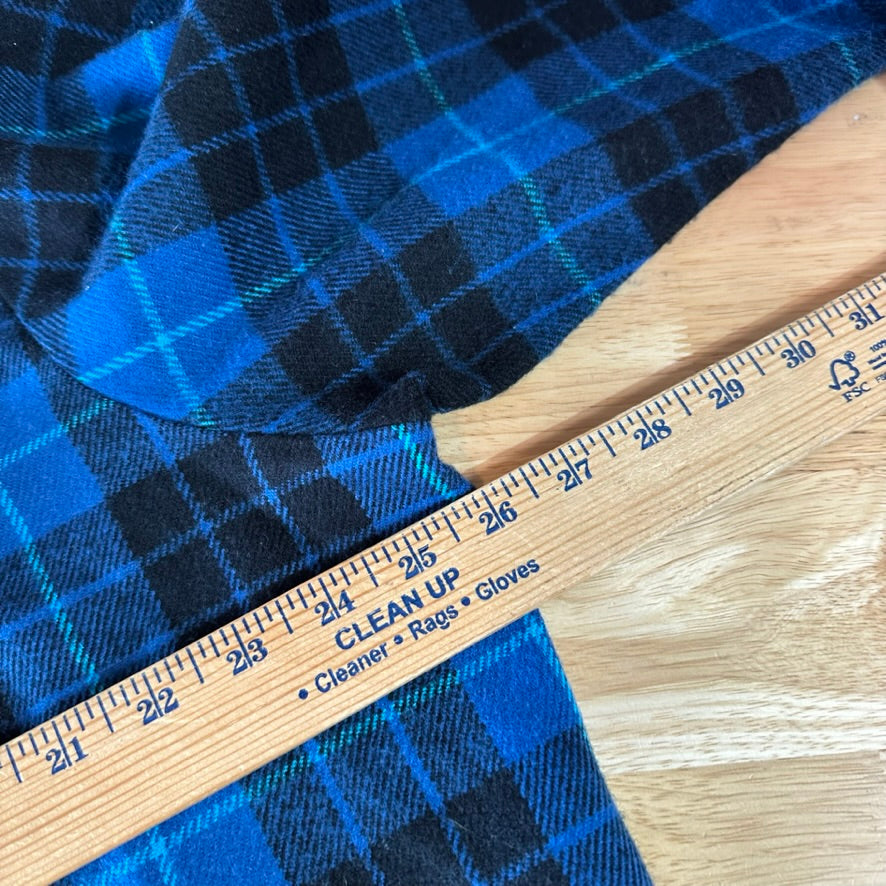 VTG Mens Store Mens XL Long Sleeve Button Up Flannel
