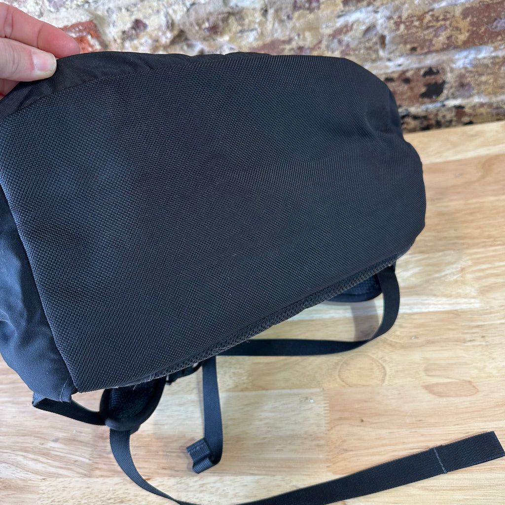 The North Face Surge II Backpack Daypack Black School Travel Bag