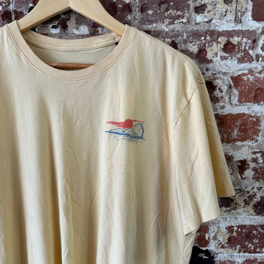 prAna Mens T-Shirt Size XL Yellow Short Sleeve Sunset Sessions So California