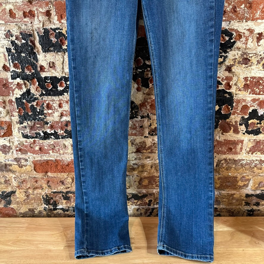 Ariat Womens 28 Straight Jeans