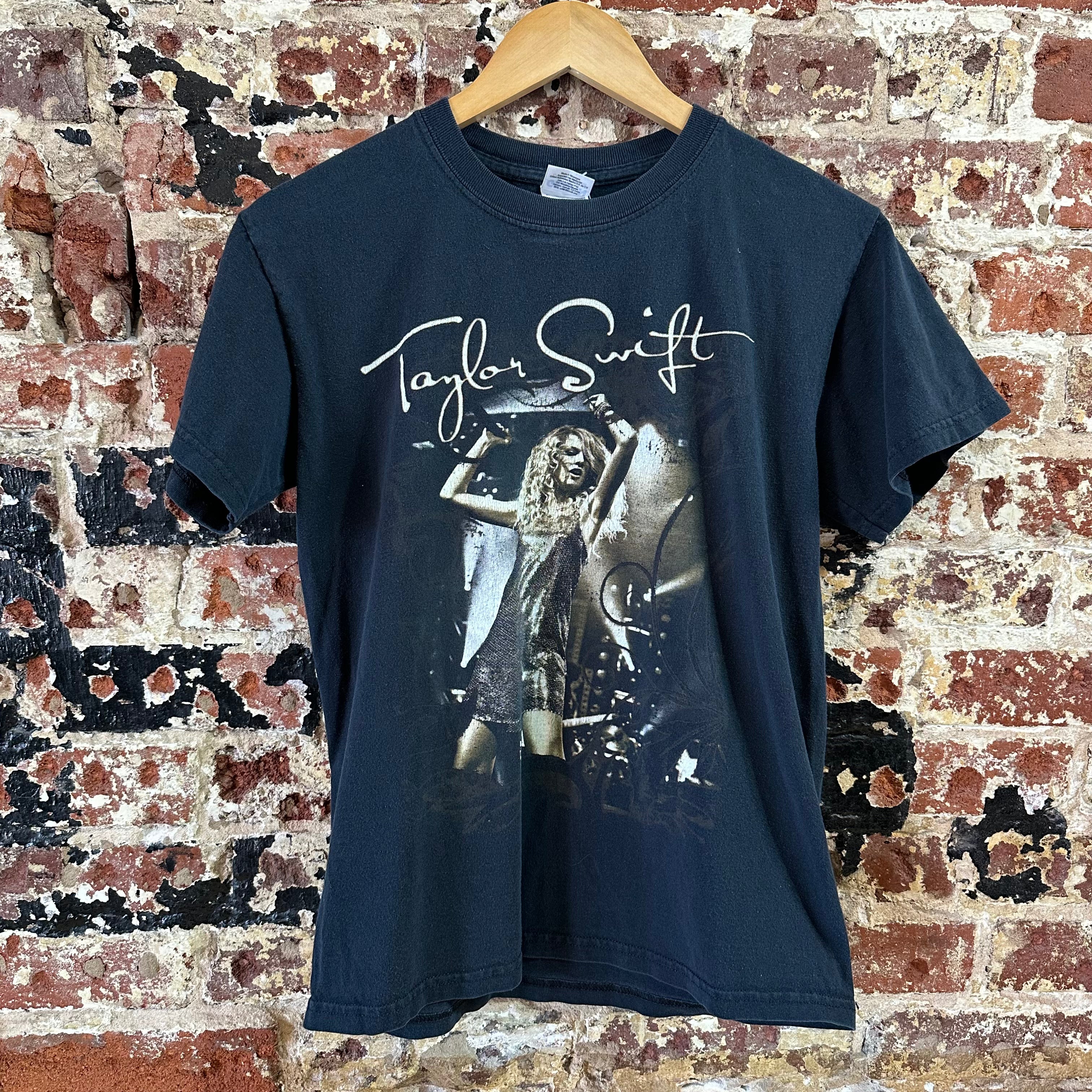 Taylor Swift Small S/S Black T-Shirt