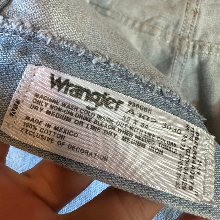 Wrangler Mens 32x34 Light Blue Jeans