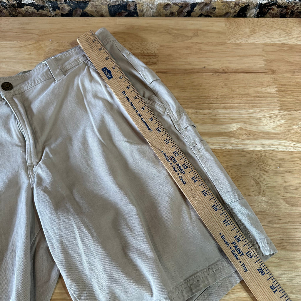 Columbia Mens 34 Tan Shorts