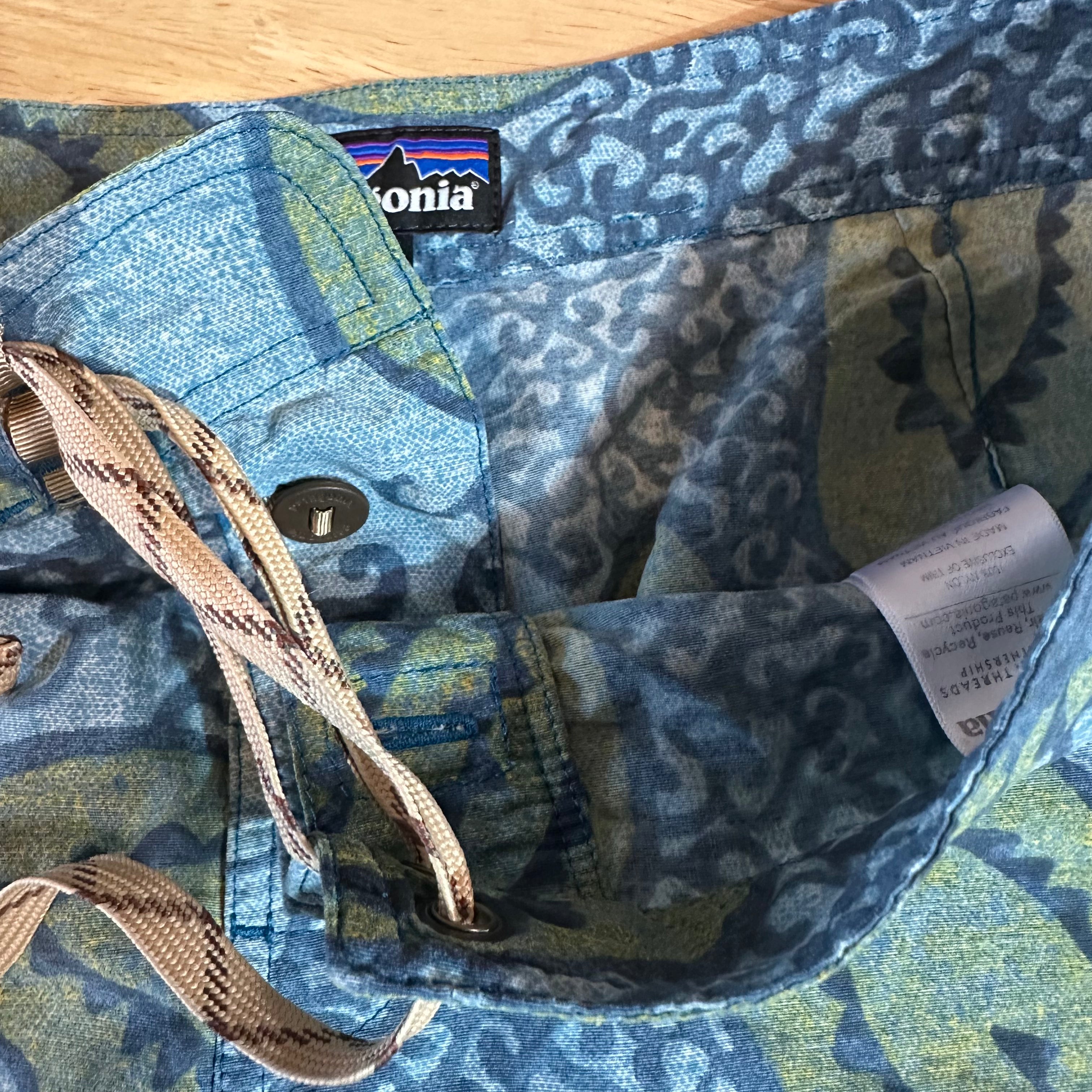 Patagonia Board Shorts Mens 32
