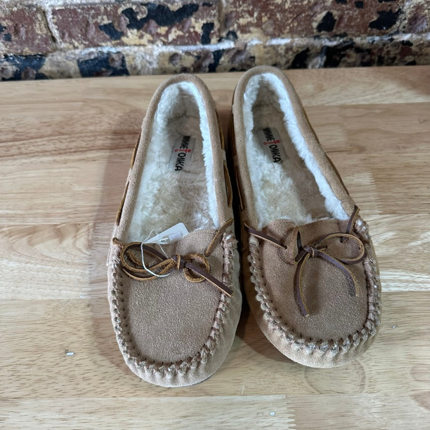 Minnetonka Womens 11 Moccasins