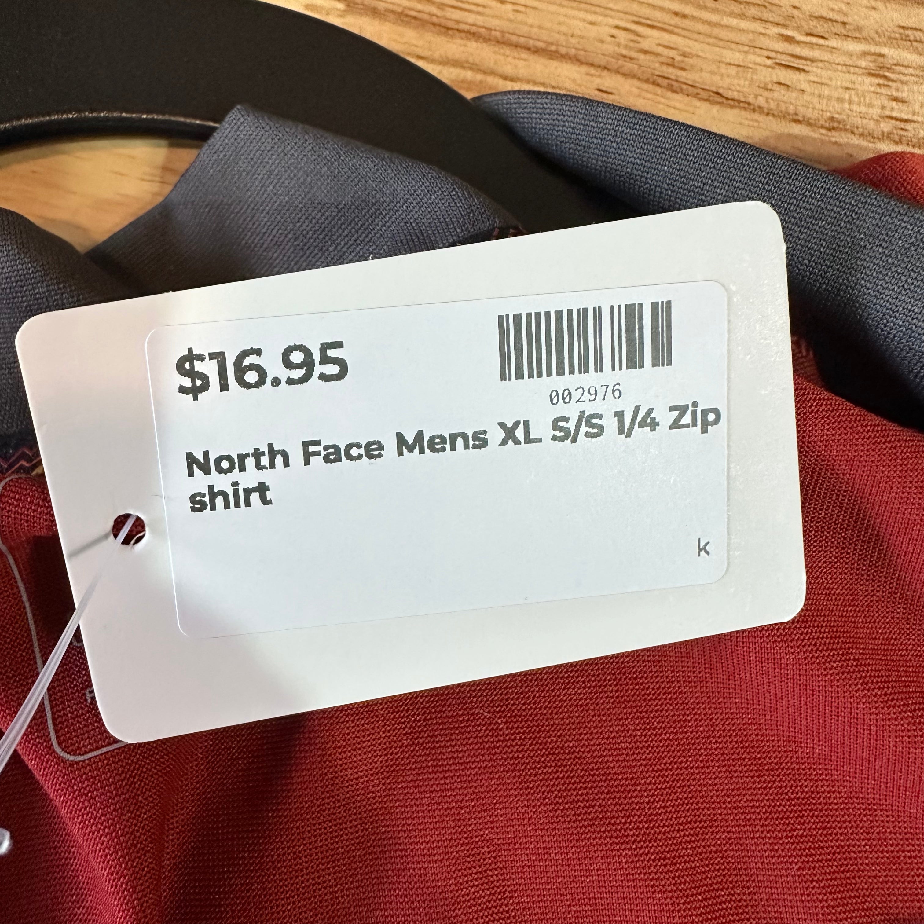 North Face Men's XL S/S Red Shirt