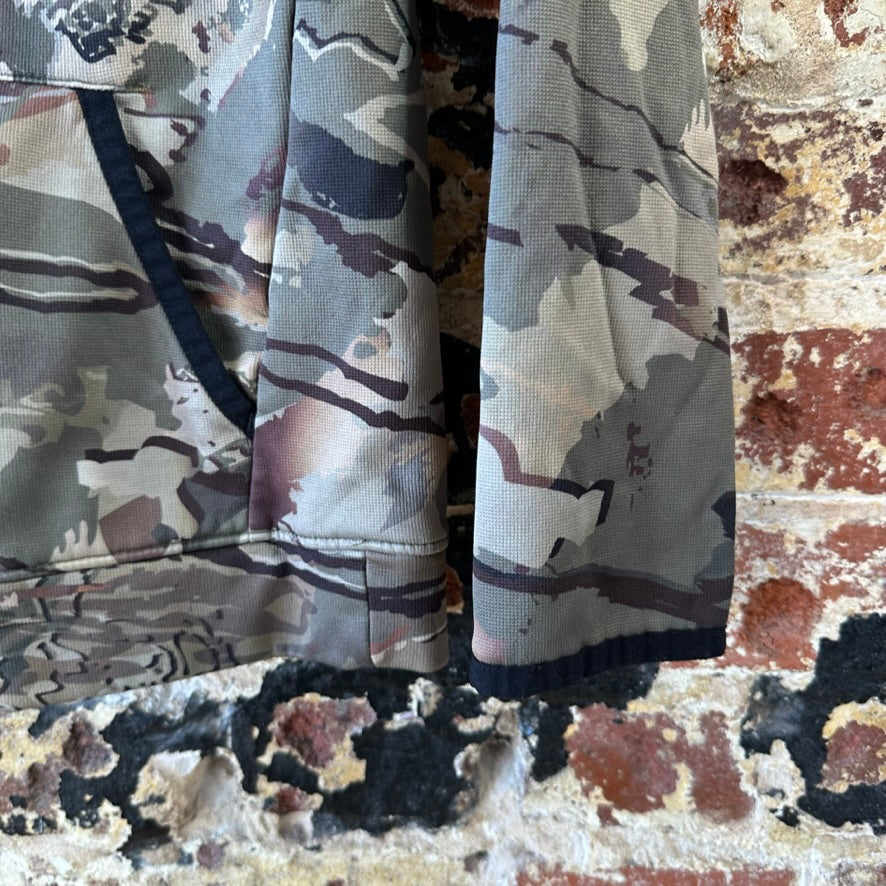 Under Armour Hoodie Youth Medium Camo Fleece Pullover Sweatshirt