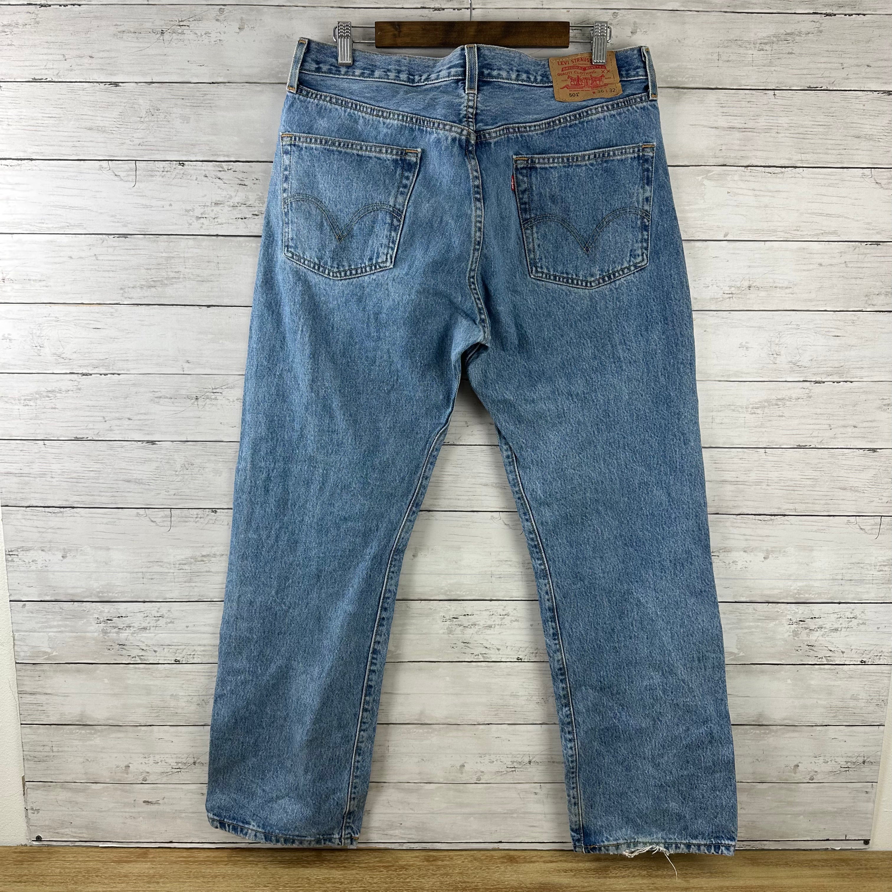 Levis 501 Jeans Mens 36x32 Straight Leg Button Fly Blue Denim