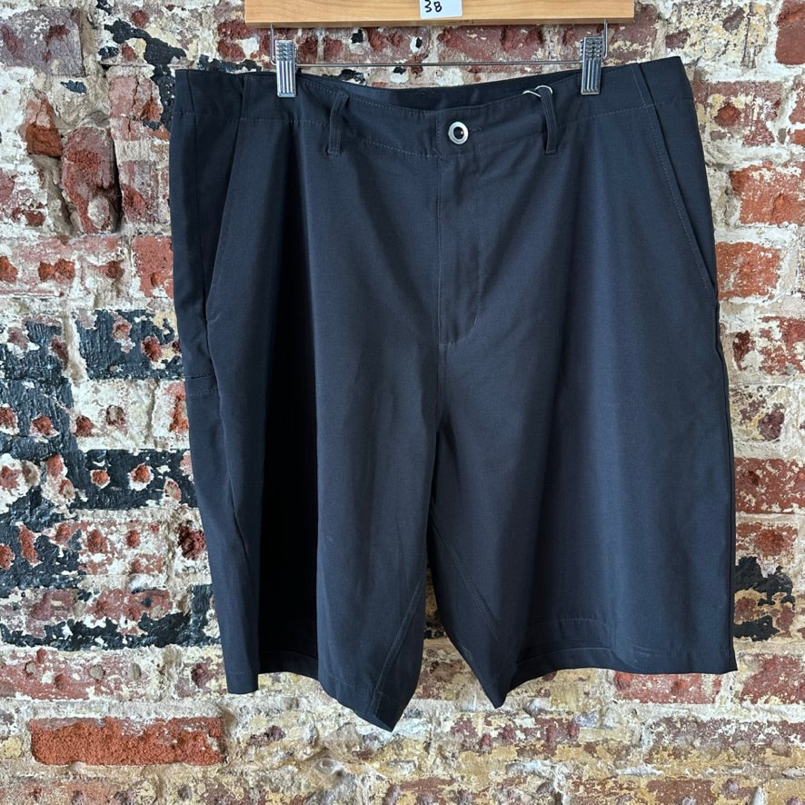 Volcom Shorts Mens 38