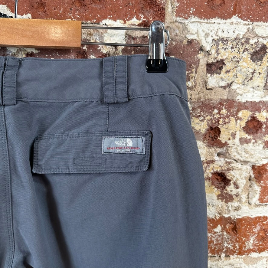 North Face Womens 6 Gray Capris
