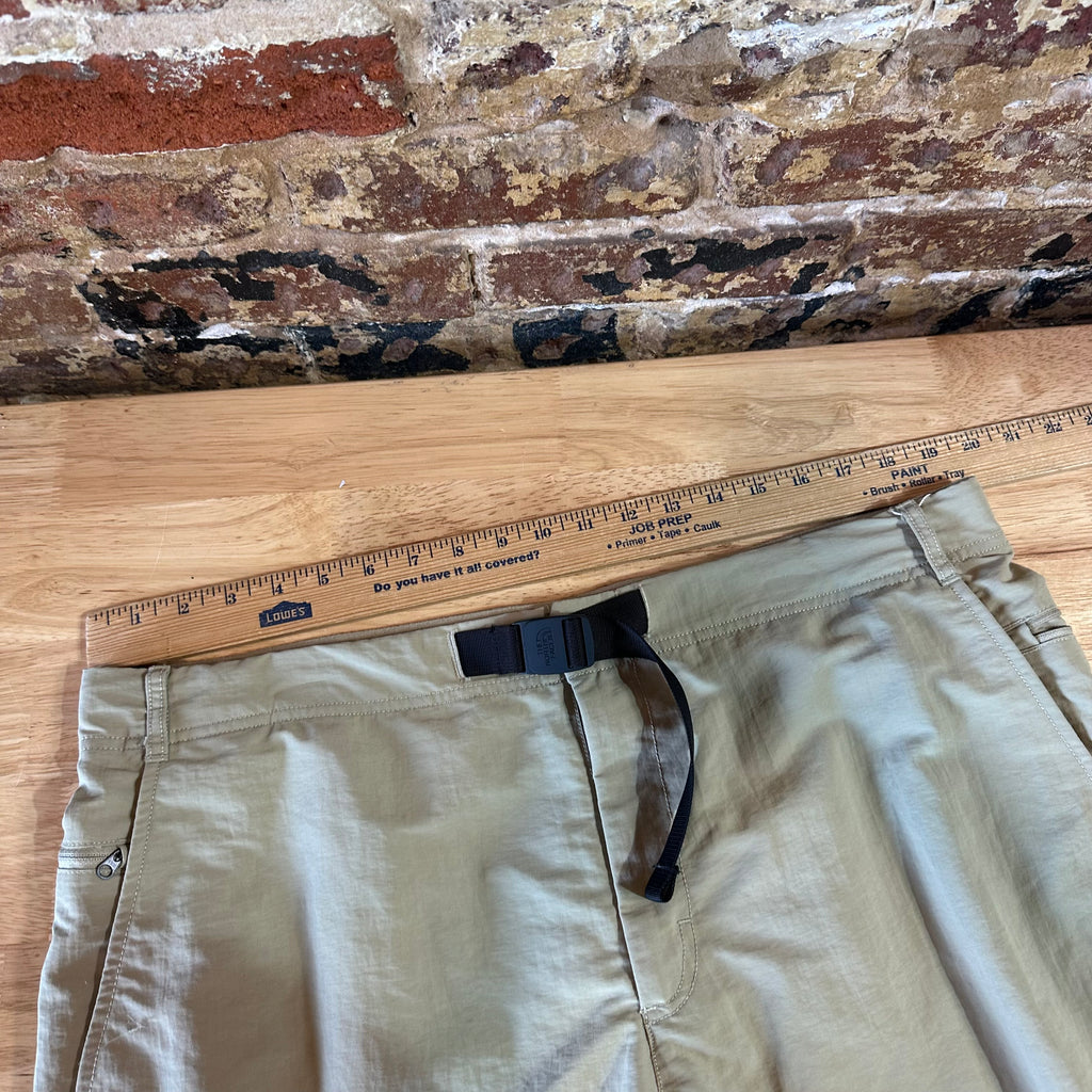 North Face Shorts Mens 38