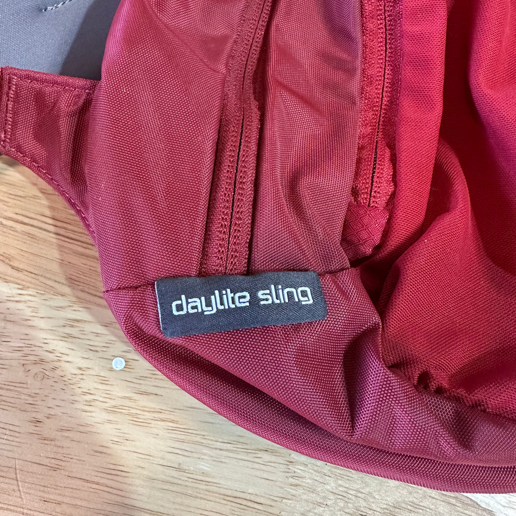 Osprey Daylite Sling Bag Crossbody Travel Sport Shoulder Backpack Red