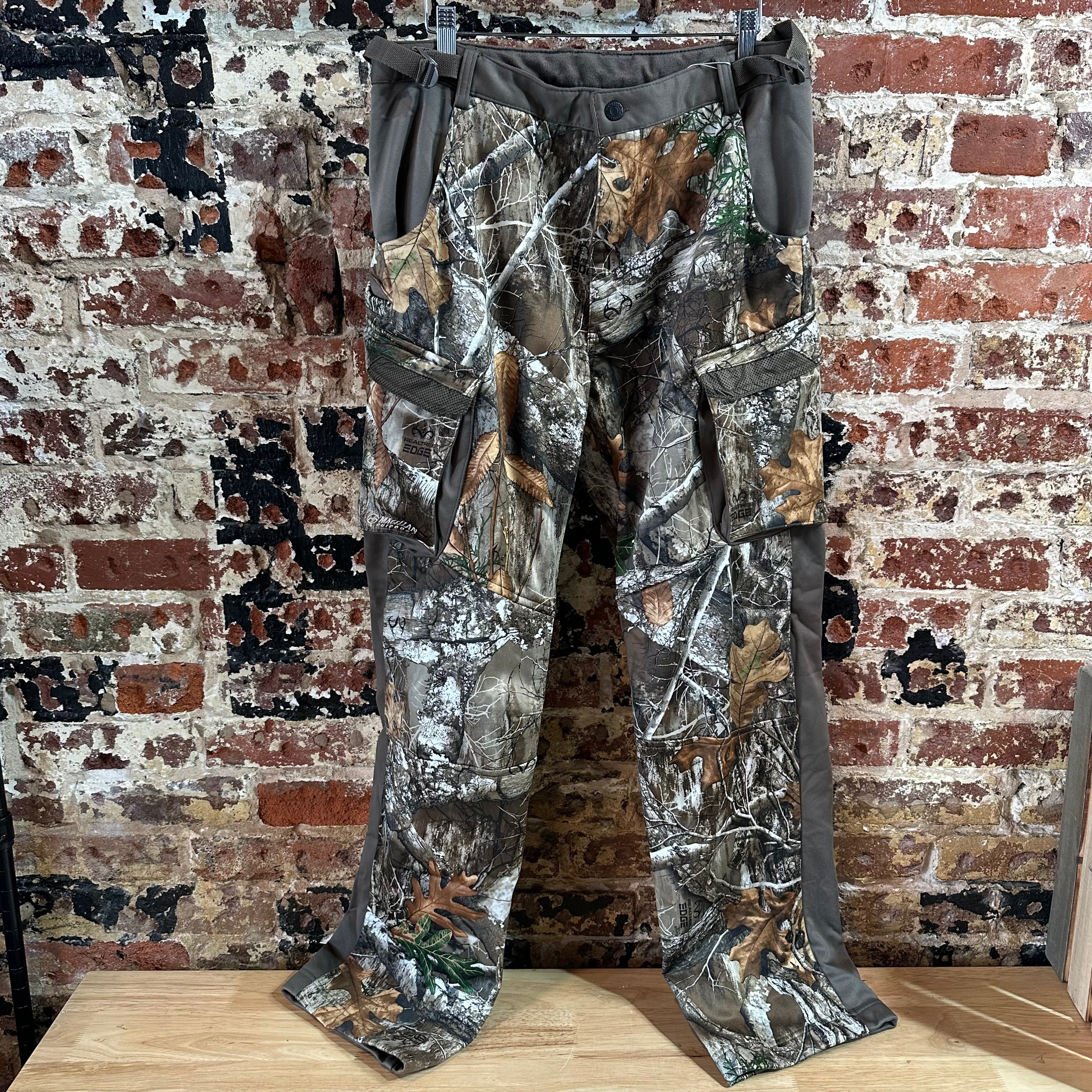 Magellan Mens Medium Camo Fleece Pants