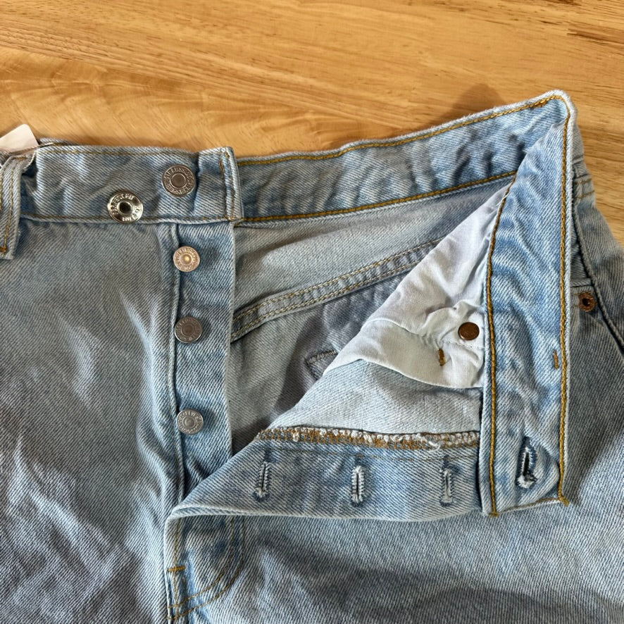 Levi's Cut off Jean Shorts Womens 34