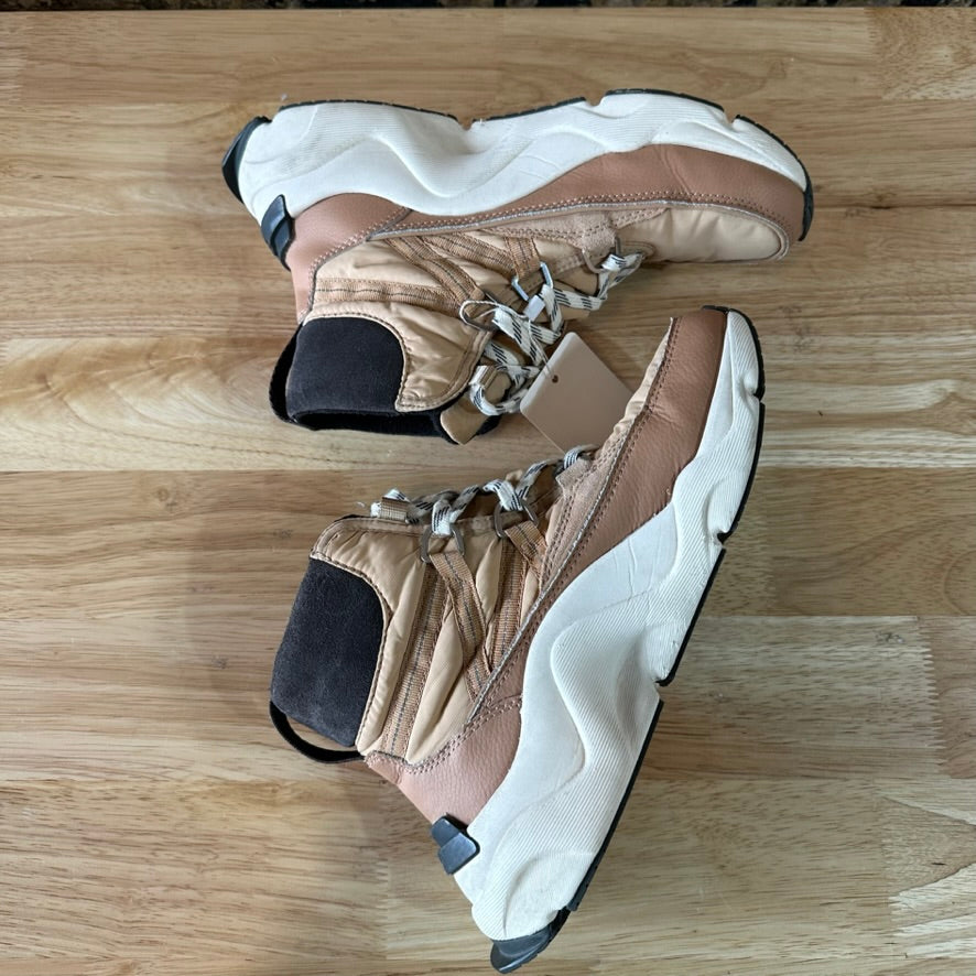 Sorel Kinetic RNEGD Sport Boots Waterproof Womens 8 Brown Tan