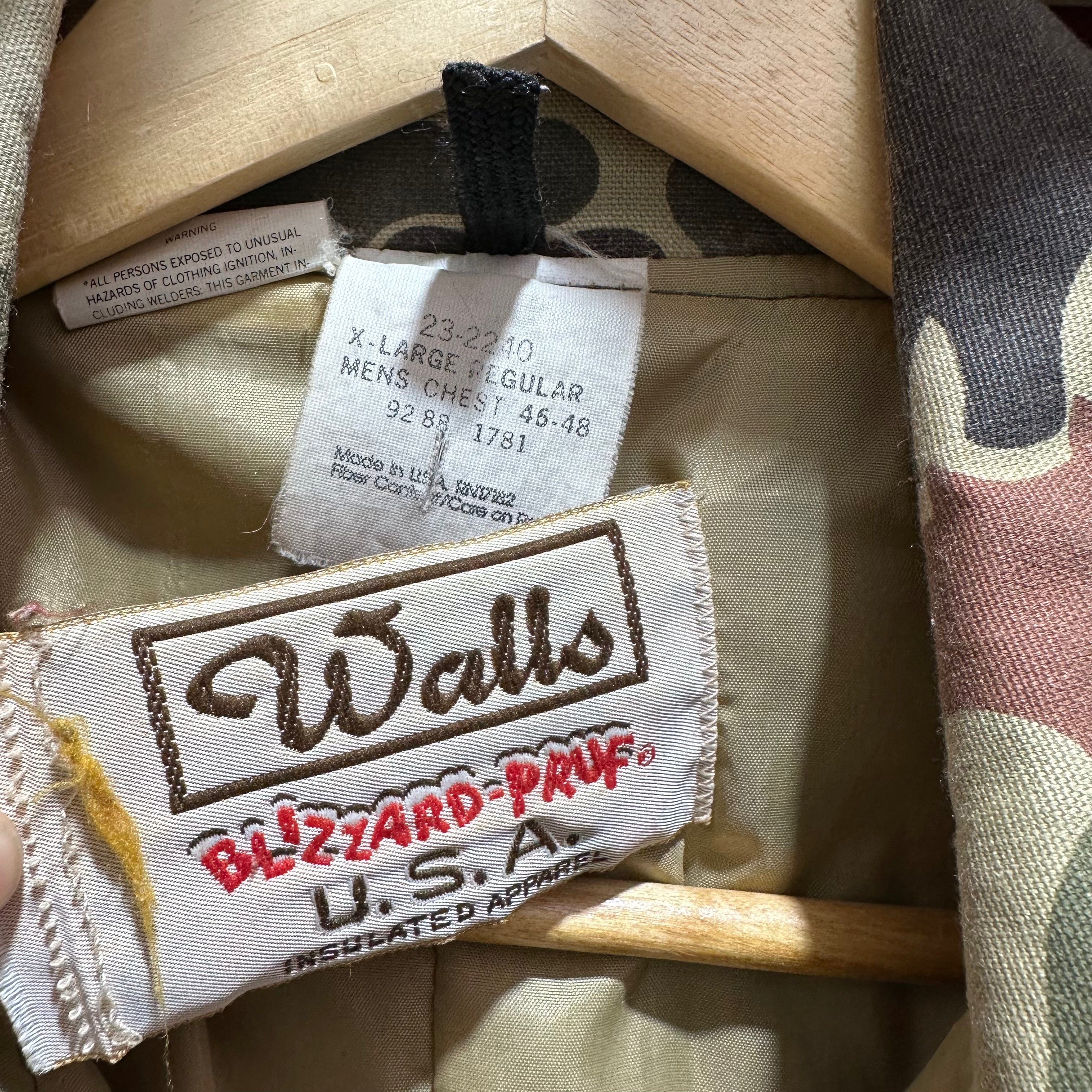 VTG Walls Mens XL Camo Coveralls