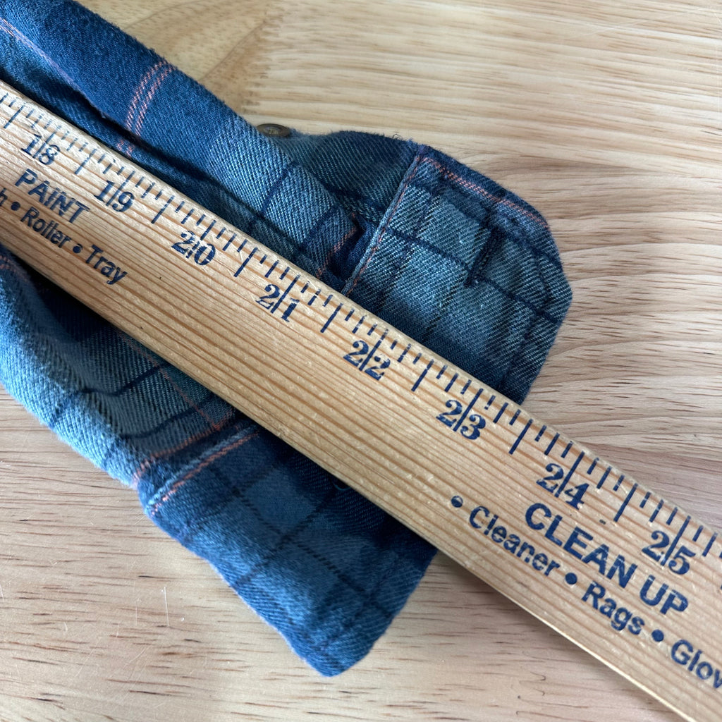 Carhartt Womens Medium Button Up Flannel Shirt Blue Plaid long sleeve