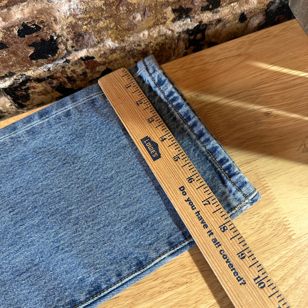 Levi's 501 Mens 33x34 Blue Jeans