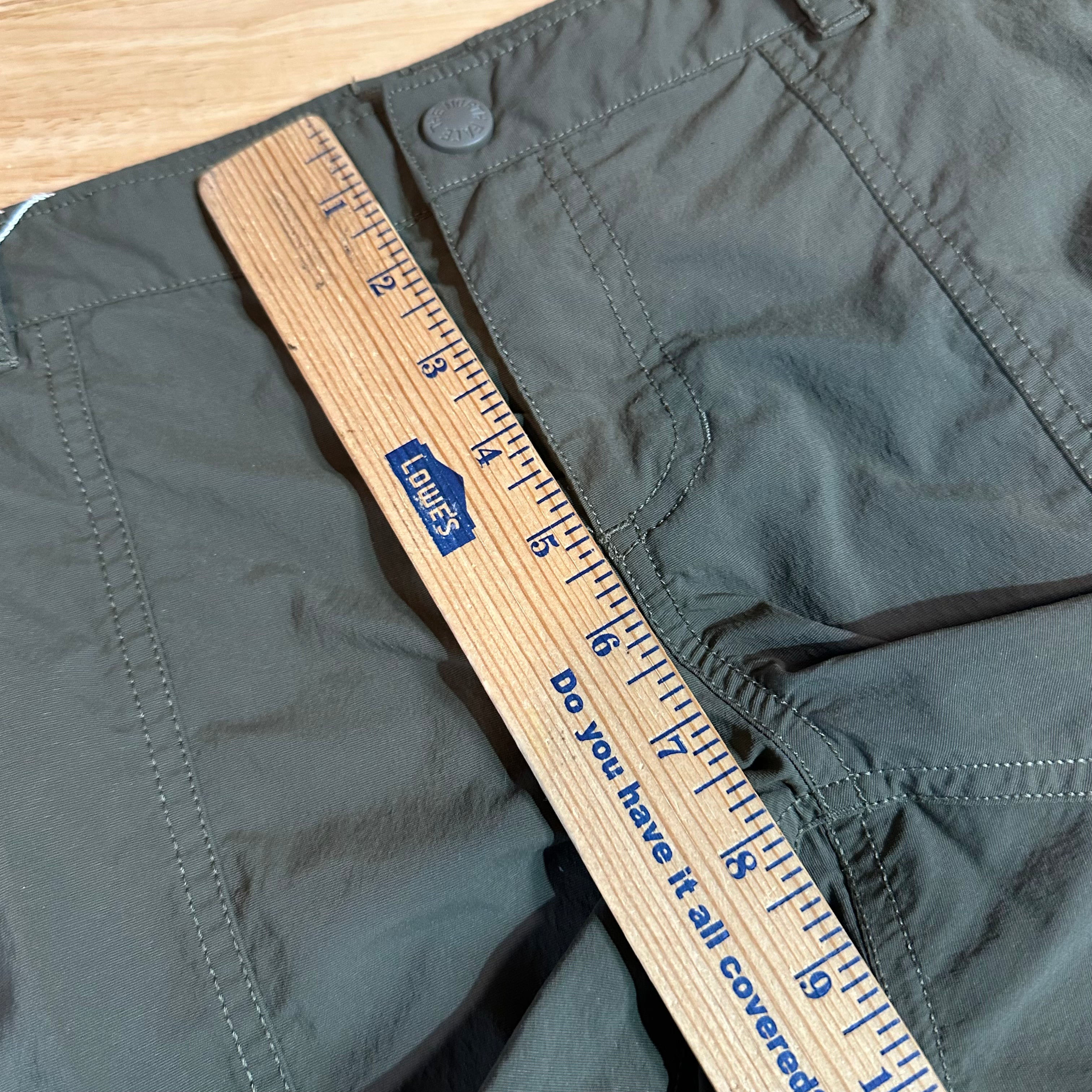 North Face Womens 12 Shorts