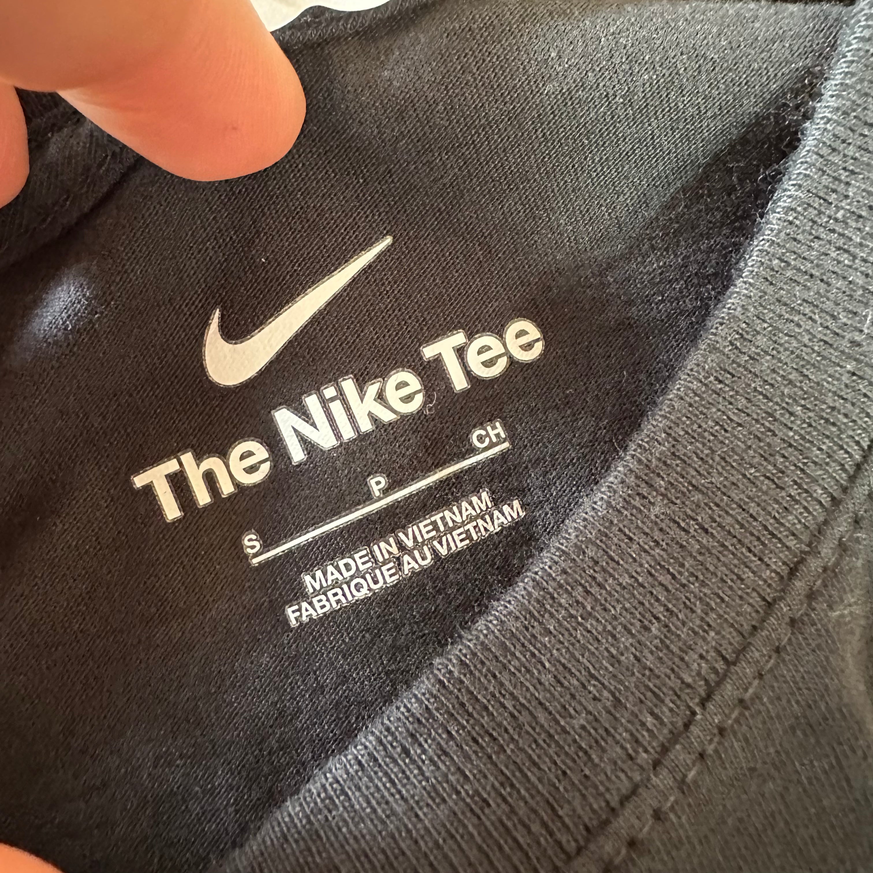 Nike Basketball Graphic Sleeves Mens Size Small Black Long Sleeve T-Shirt