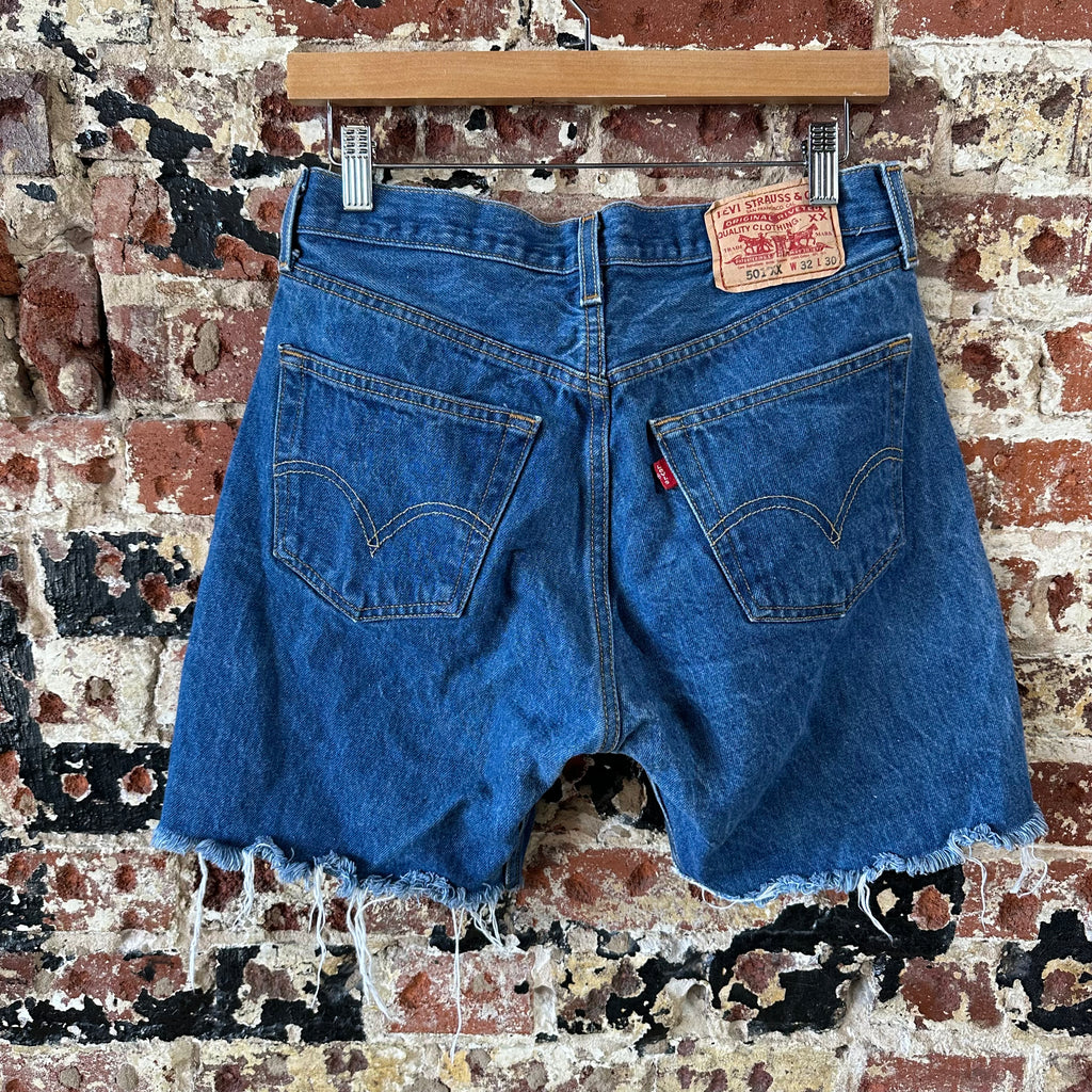 Levi's 501 Cut Off Denim Blue Jean Shorts Womens 32 - 30x7" inseam