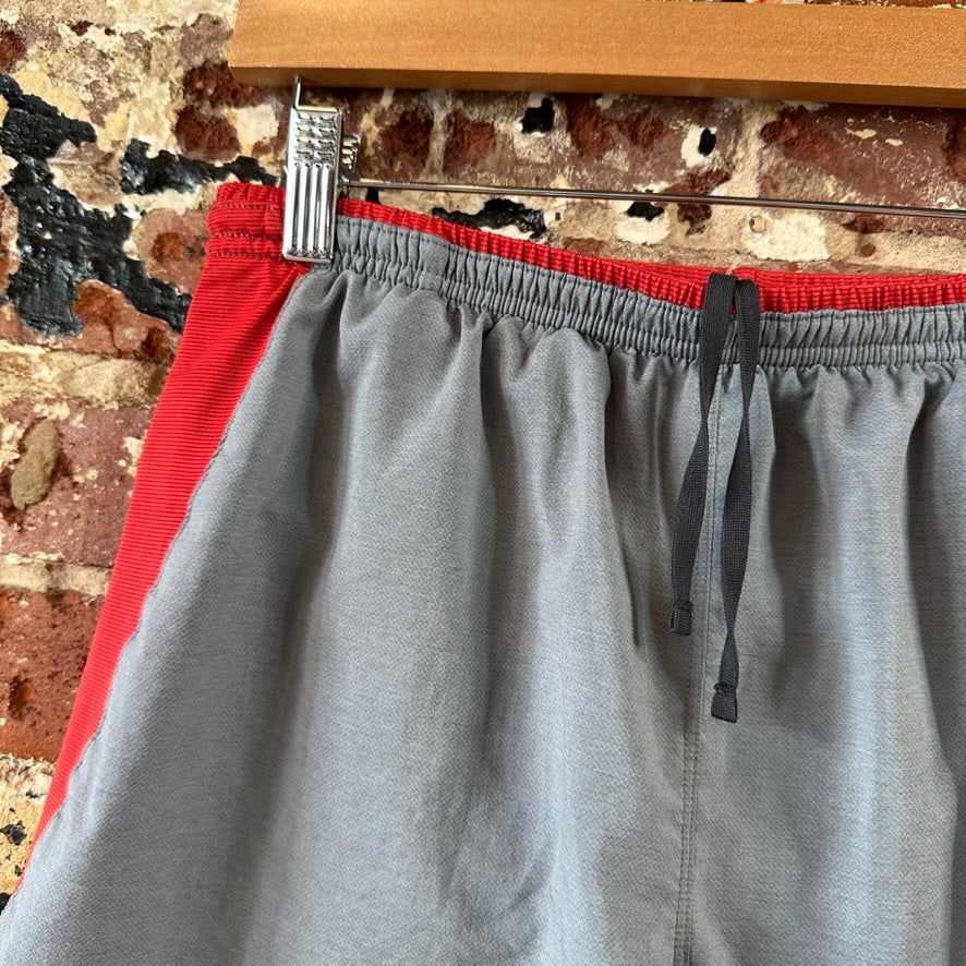 North Face Shorts Mens Small
