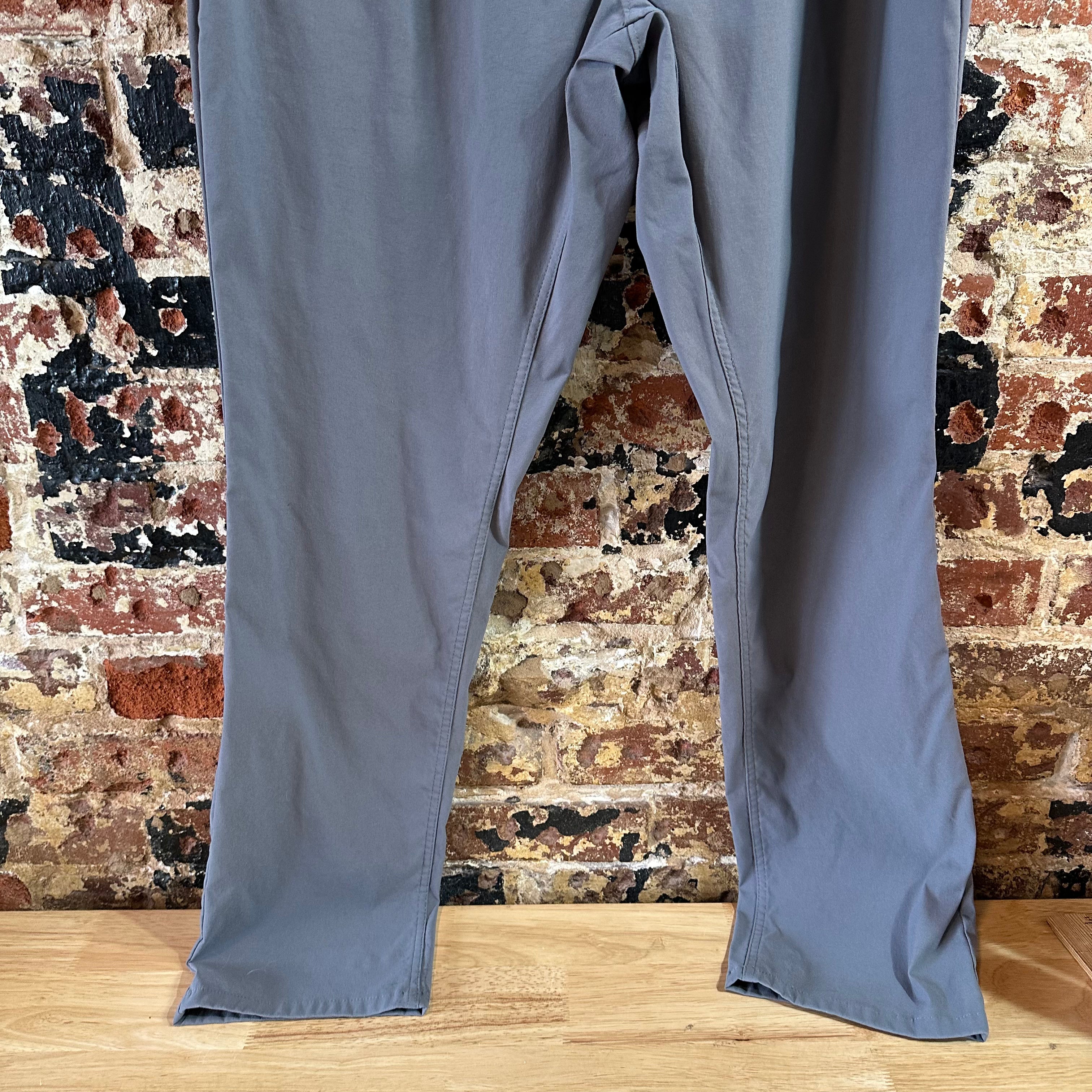 Columbia Mens 34x32 Gray Pants
