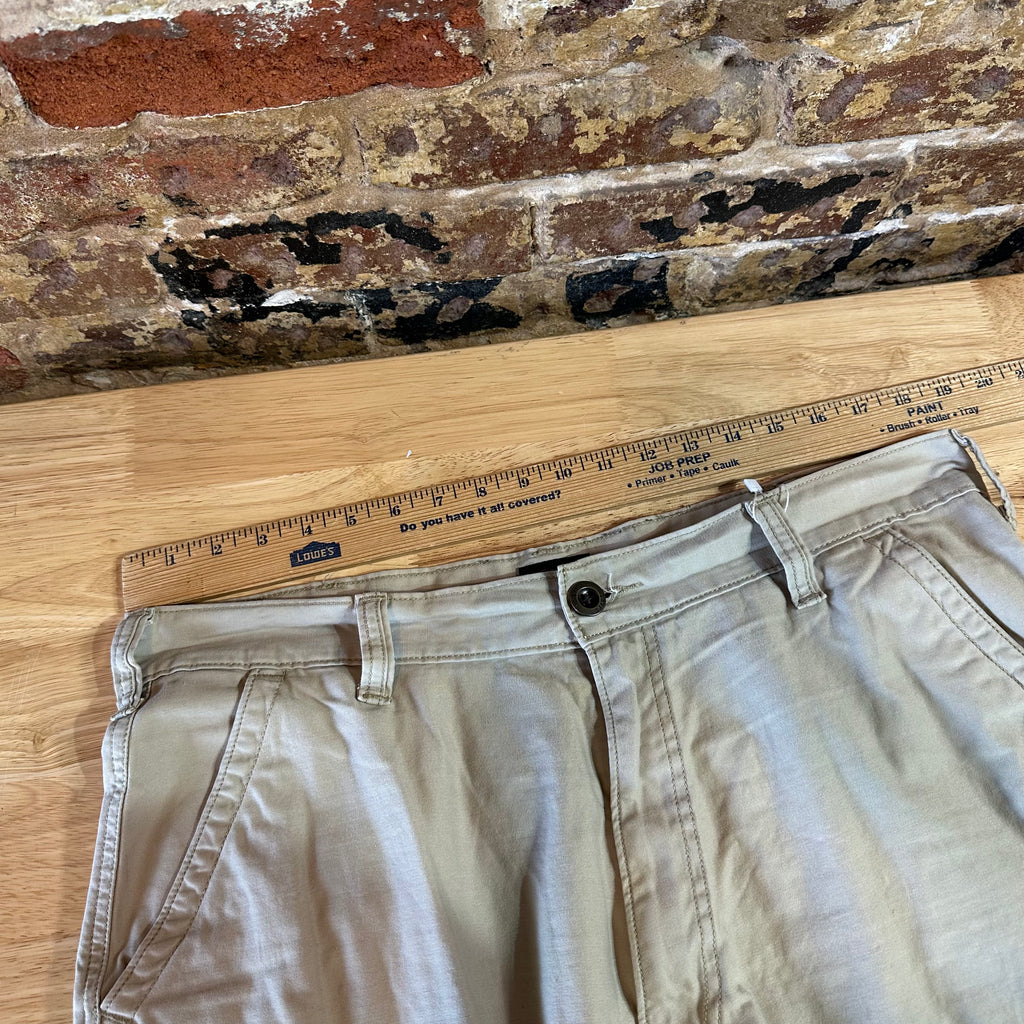 Levi's Cargo Shorts Mens 36