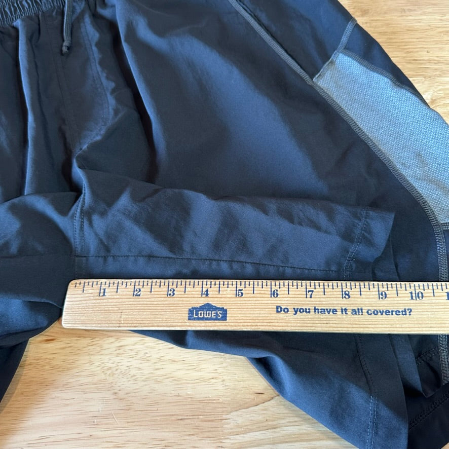 The North Face Shorts Men's Size XL Black 37x9" Casual Gym