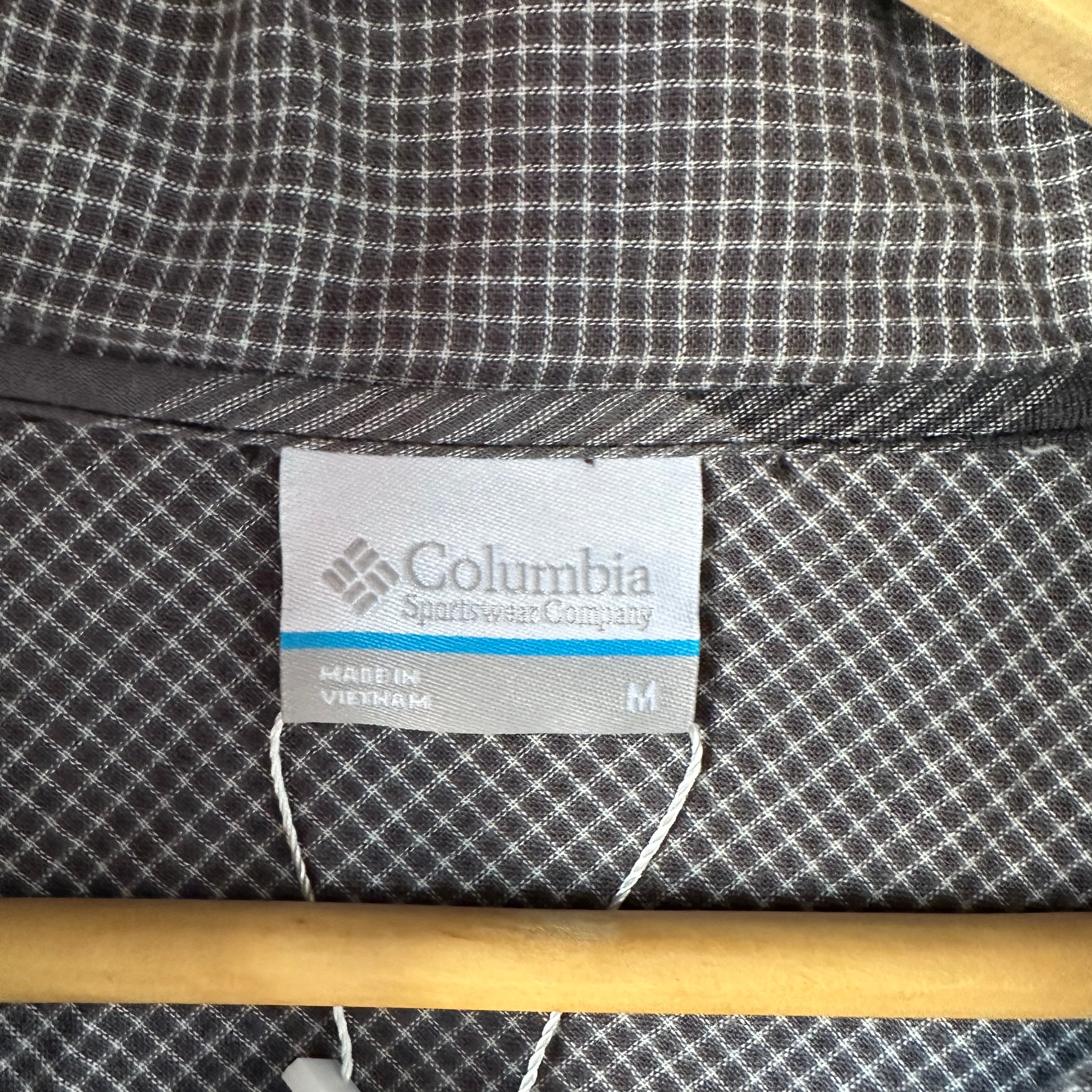 Columbia Shirt Womens Medium Long Sleeve Button Up Gray Black Hooded