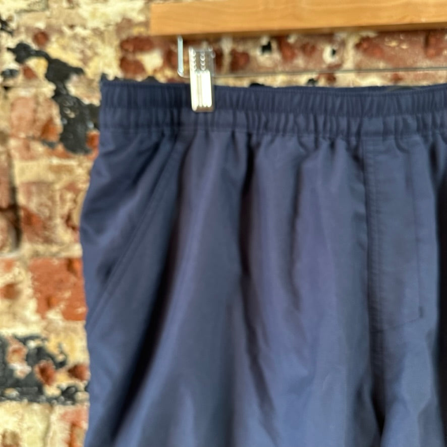 North Face Mens Medium Shorts