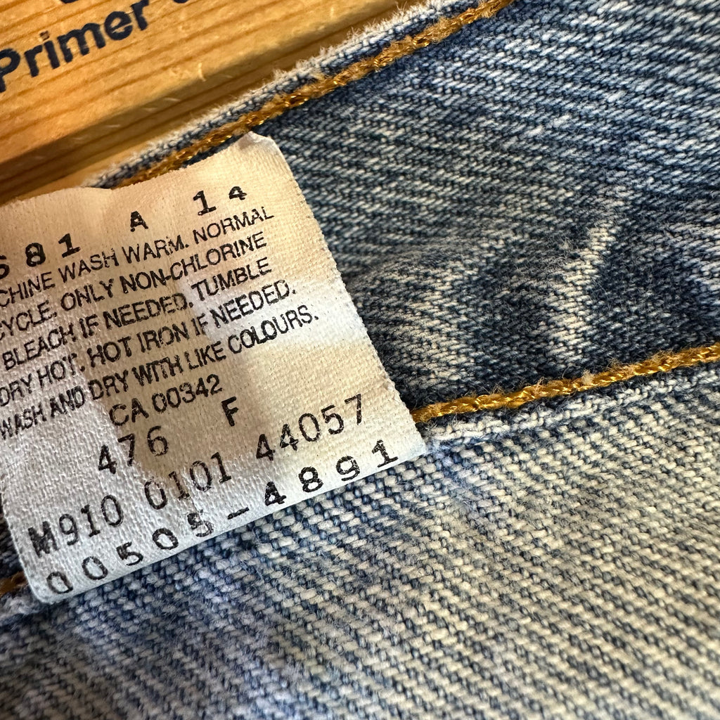 Vintage Levis 505 Jeans Mens 38x32 Regular Zip fly Blue denim Levi's 2001 y2k