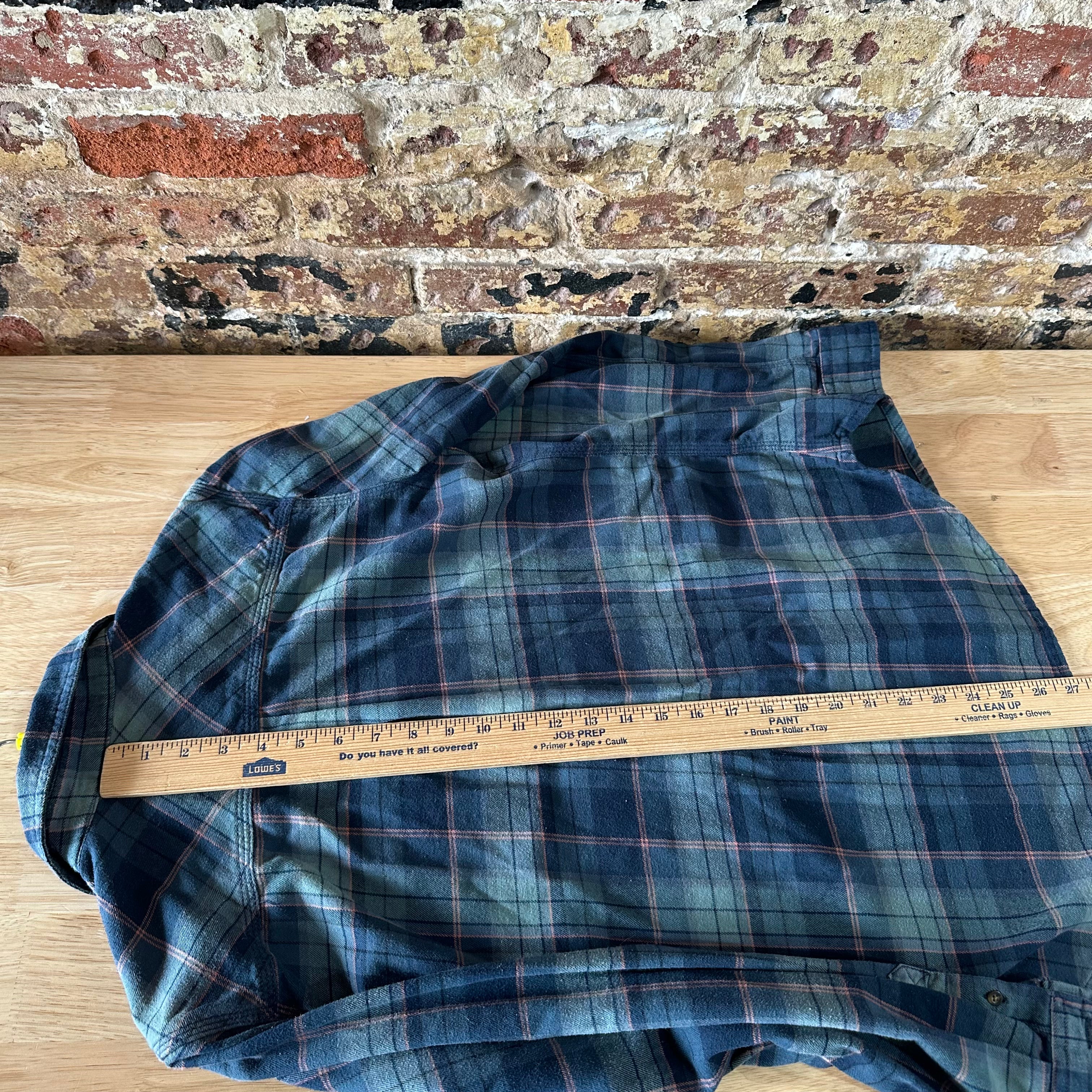 Carhartt Womens Medium Button Up Flannel Shirt Blue Plaid long sleeve