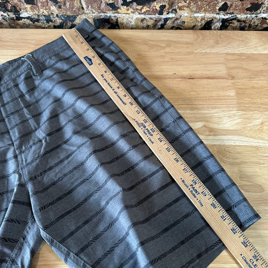 Volcom Shorts Mens 40