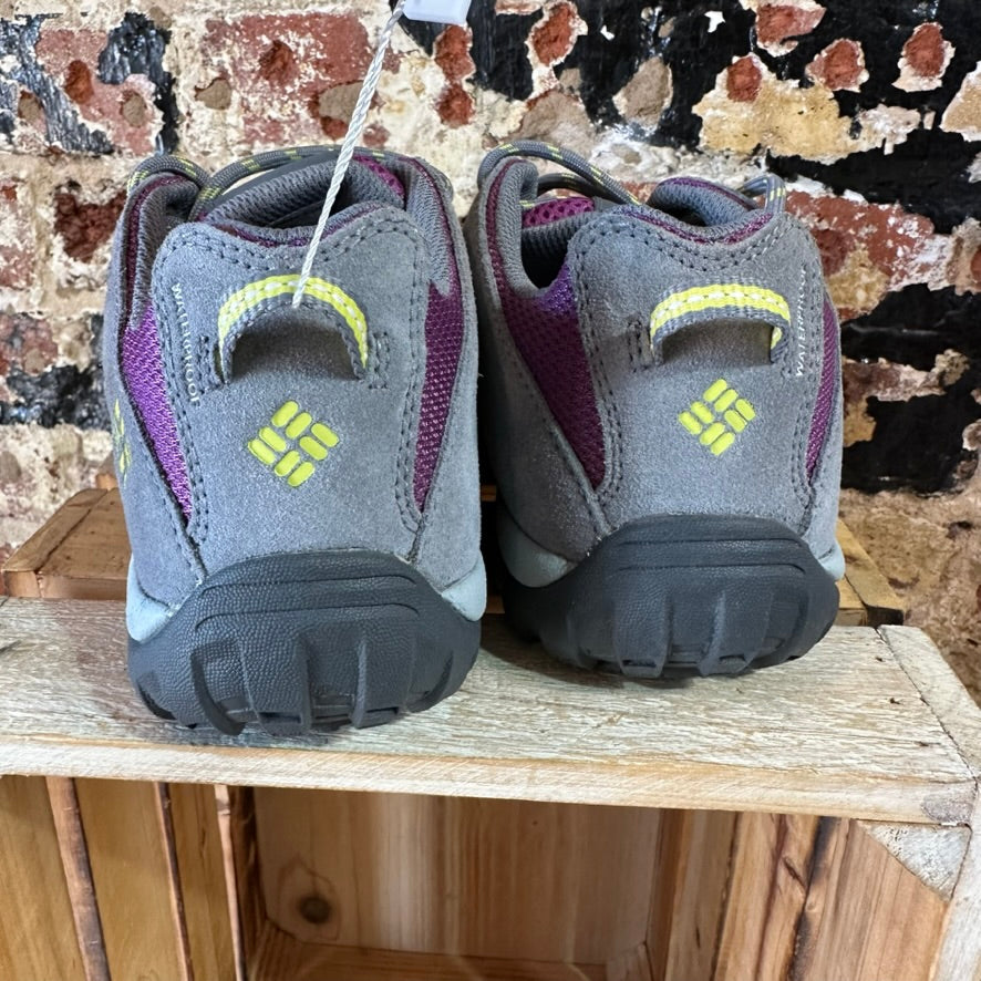Columbia Hiking Boots youth 4