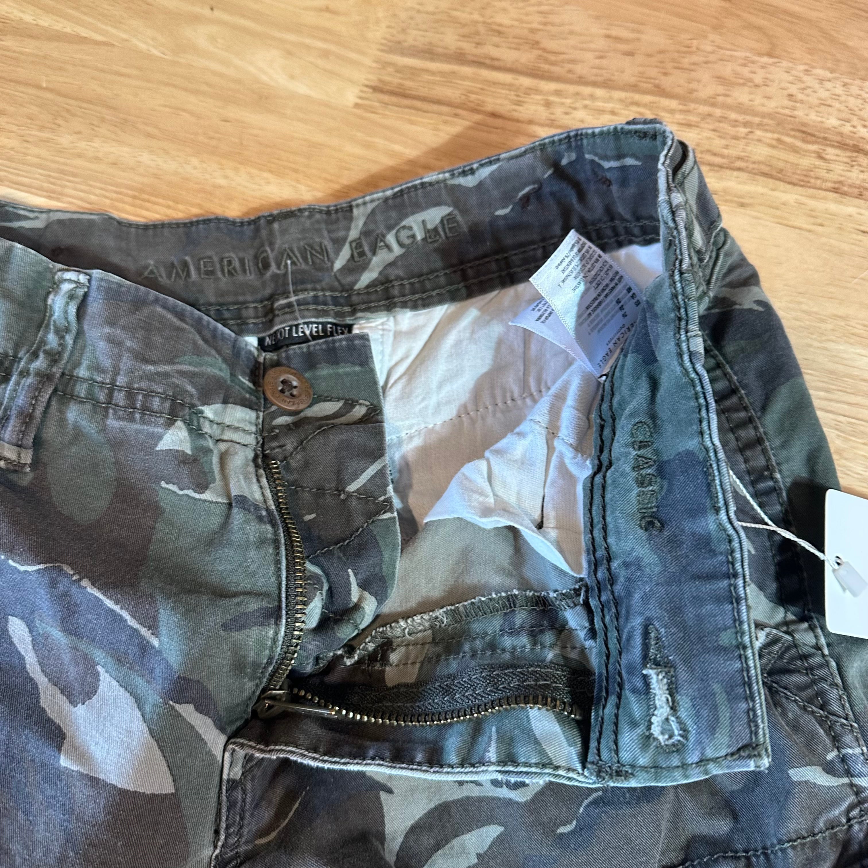 American Eagle Shorts Boys 26 Cargo Camo