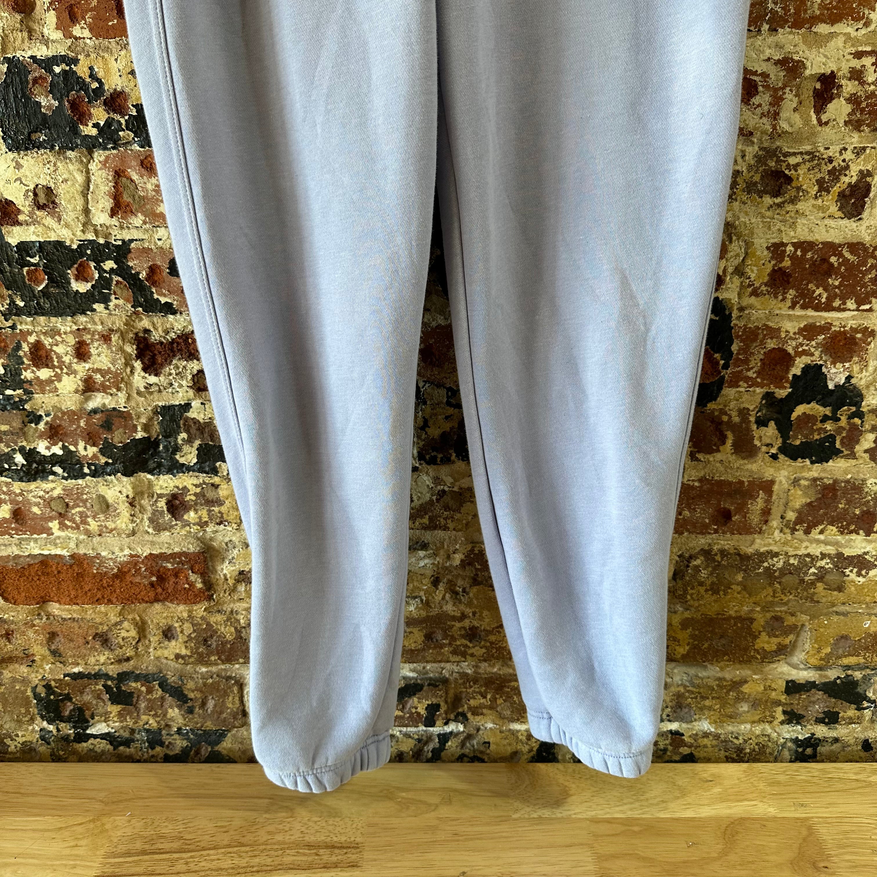 Carhartt Women's Medium Purple Sweatpants