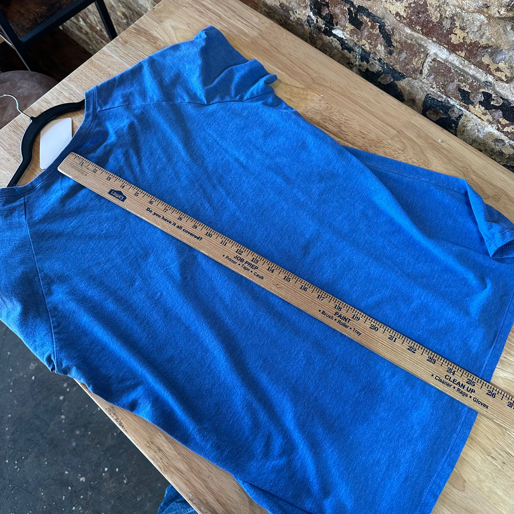 The North Face Top T-shirt Women's XL Slim Fit Short Sleeve Blue