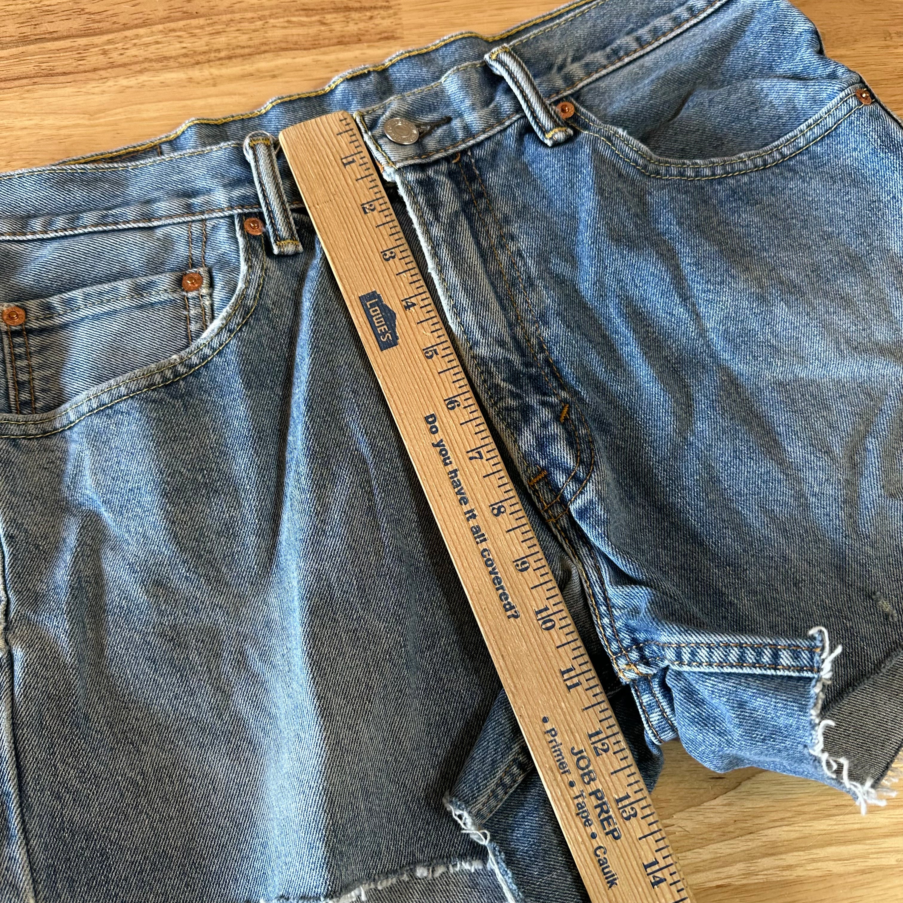 Levi's Cut Off Denim Blue High Rise Jean Shorts Womens 33 - 34x3"