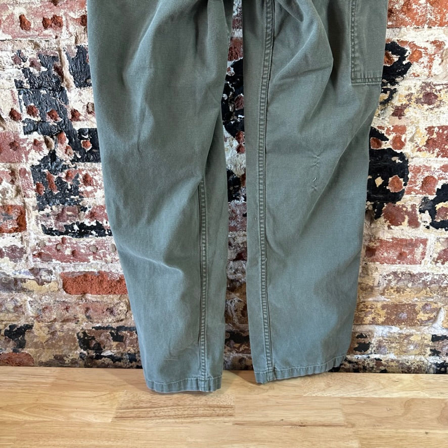 Carhartt Relaxed Fit Pants green rugged canvas work Mens 31x32 MOS