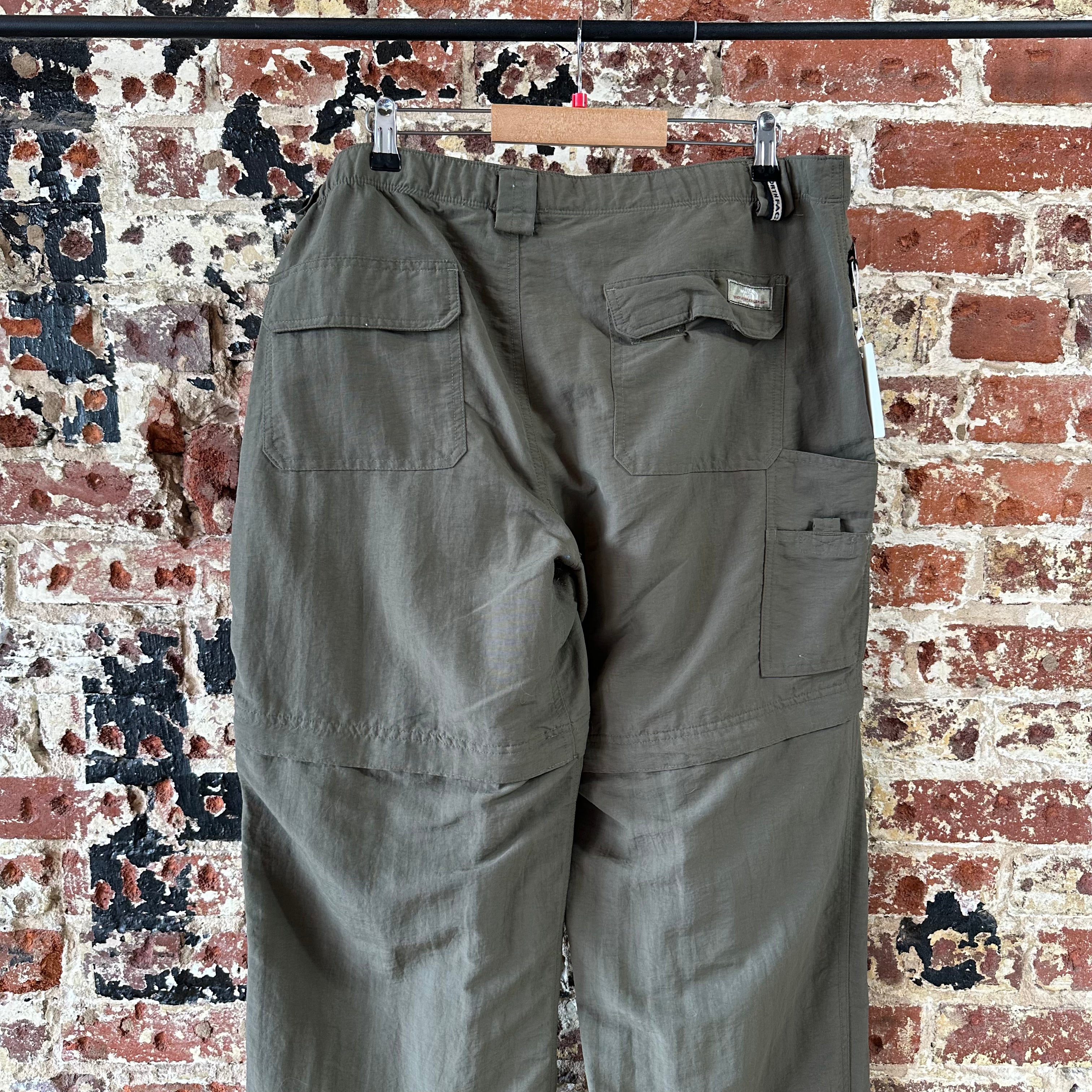 North Face Mens Large Long Green Pants