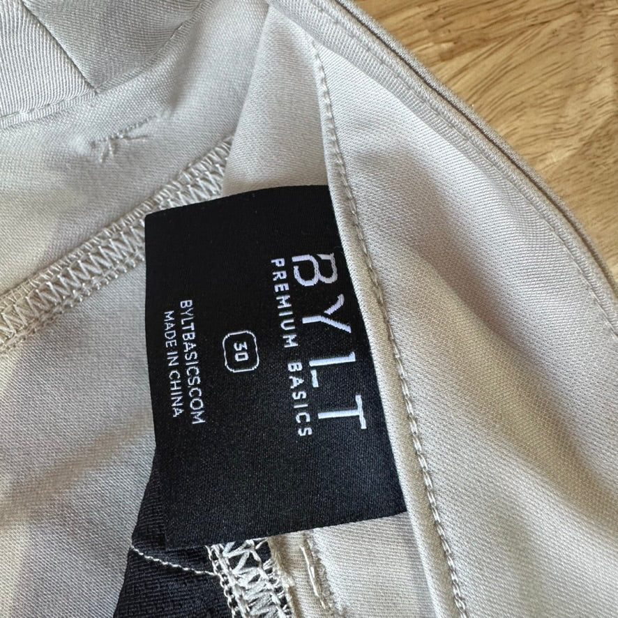 Mens BYLT Premium Basics Everyday Shorts 2.0 Size 30 Beige Stretch NEW