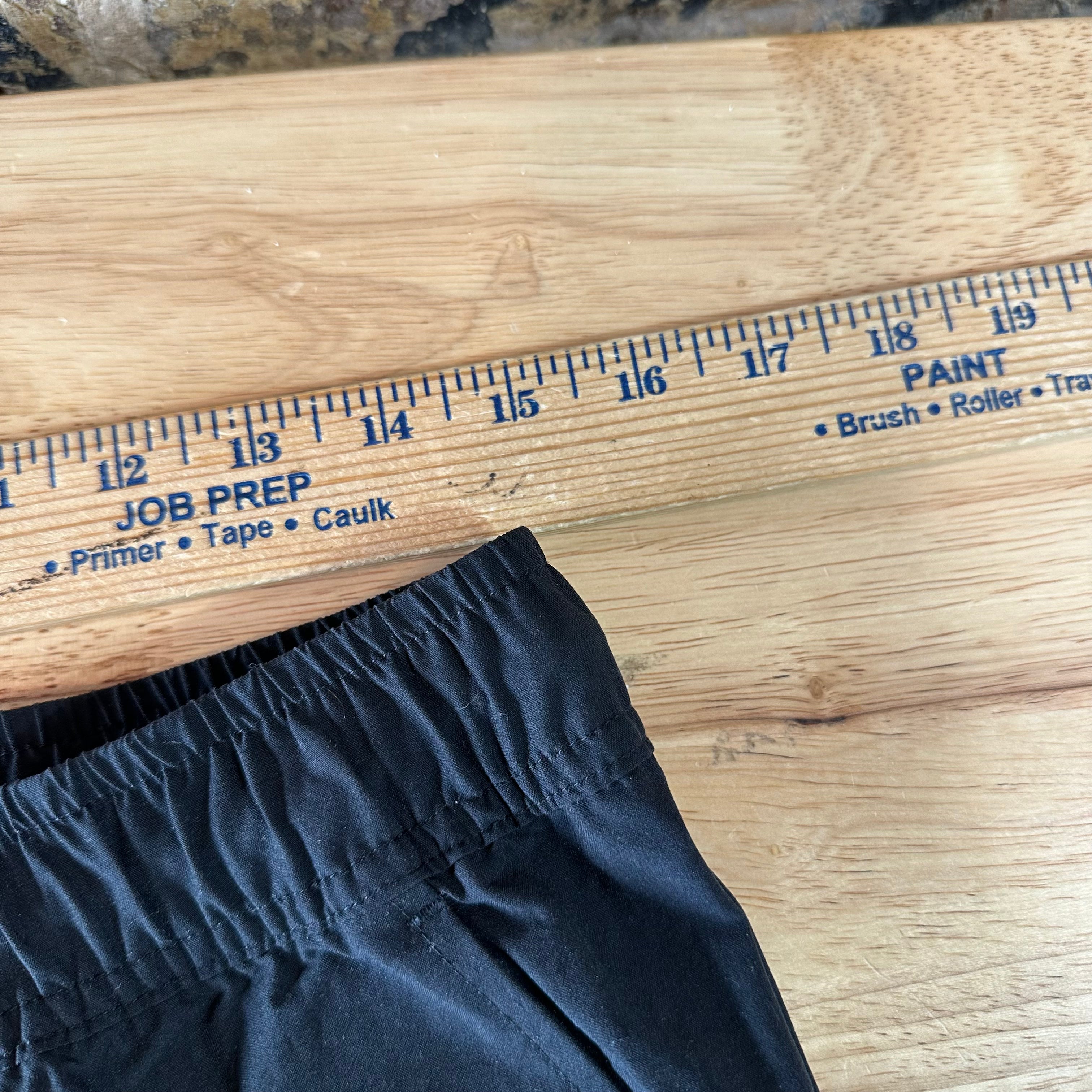 Bearded Goat Women's Medium Water Resistant Outdoor Hiking Pant Black 30x27.5"