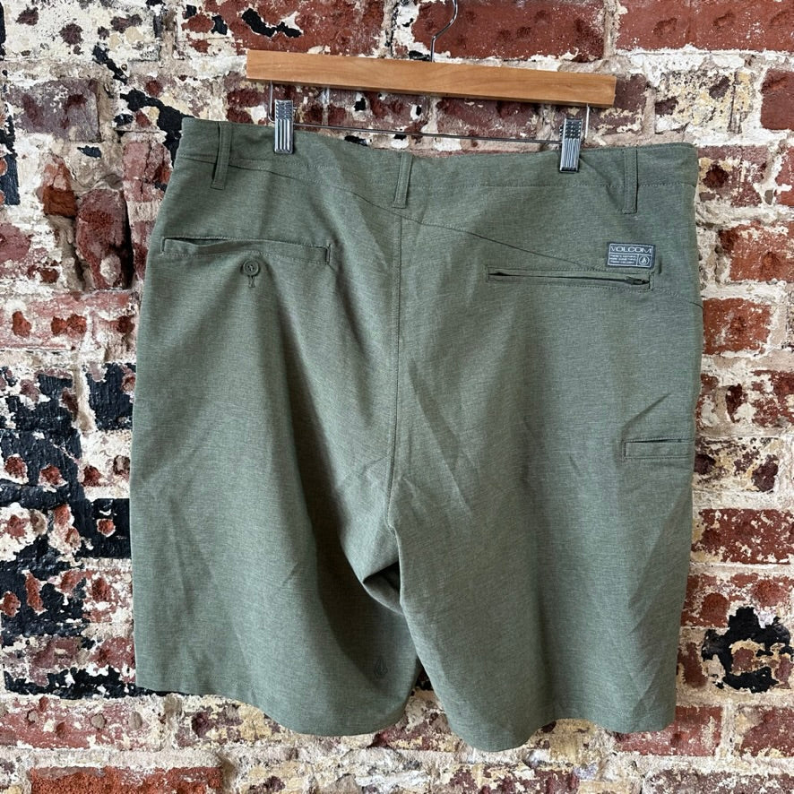 Volcom Shorts Mens 38