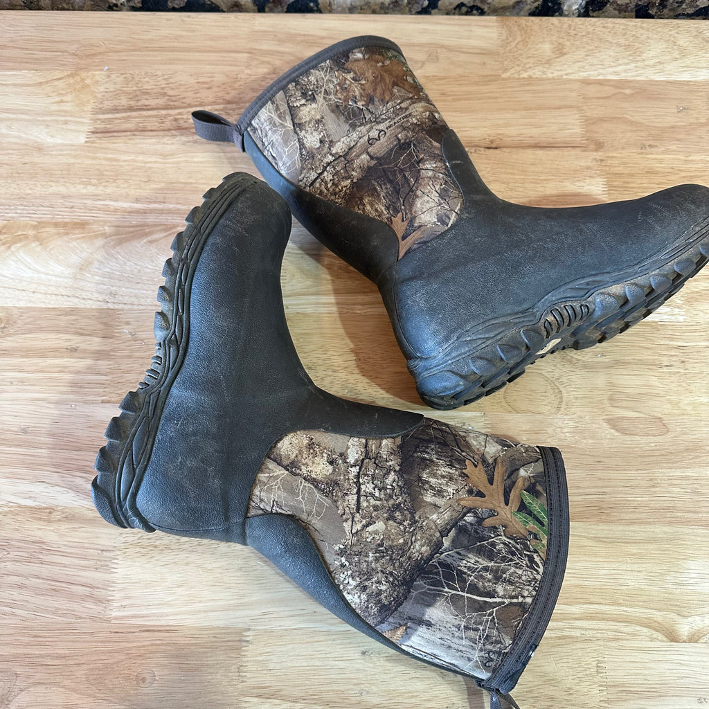 Muck Boots youth Boys Size 5 Camo Hunting Chore Mud