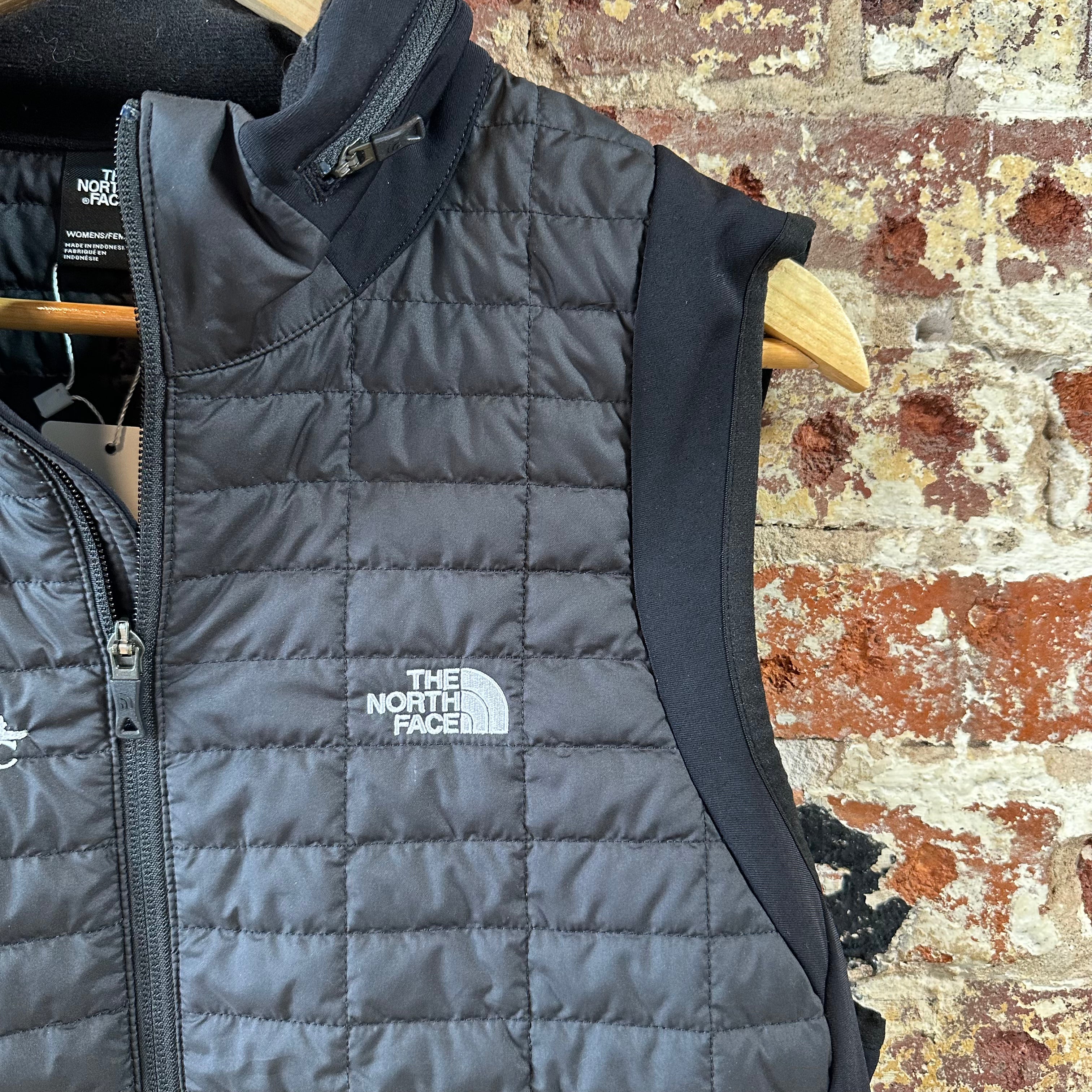 North Face Womens XL Black Vest