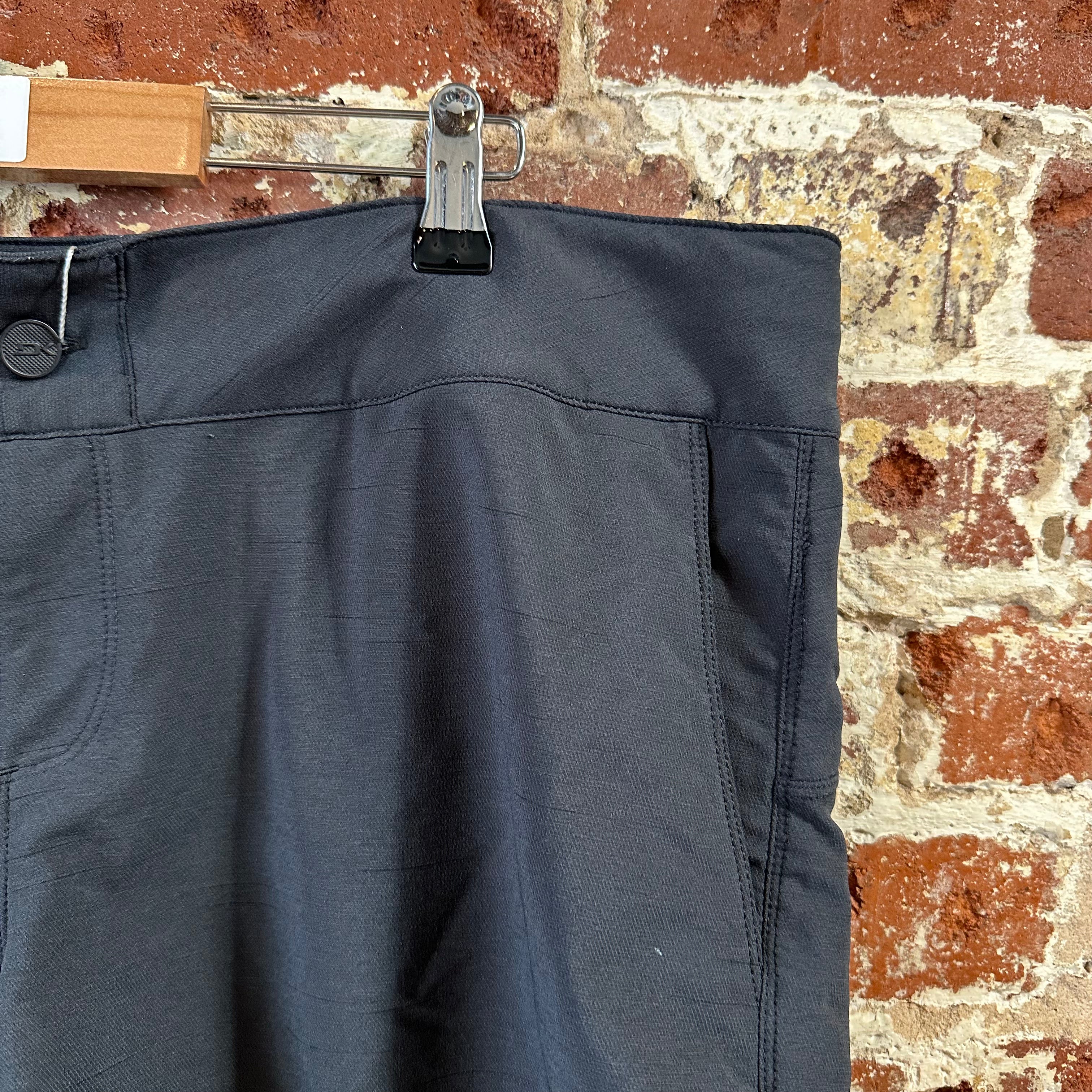 DaKine Womens Shorts XL