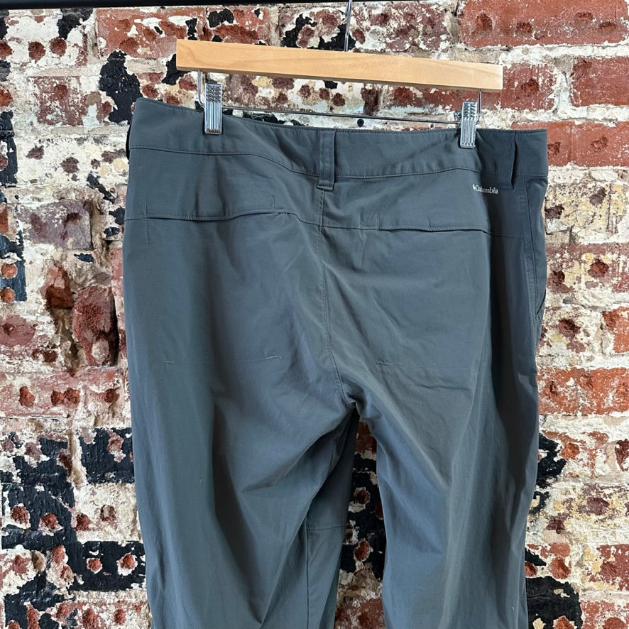 Columbia Womens 16 Gray Pants